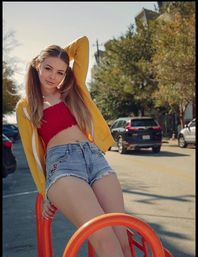 Анна, 22